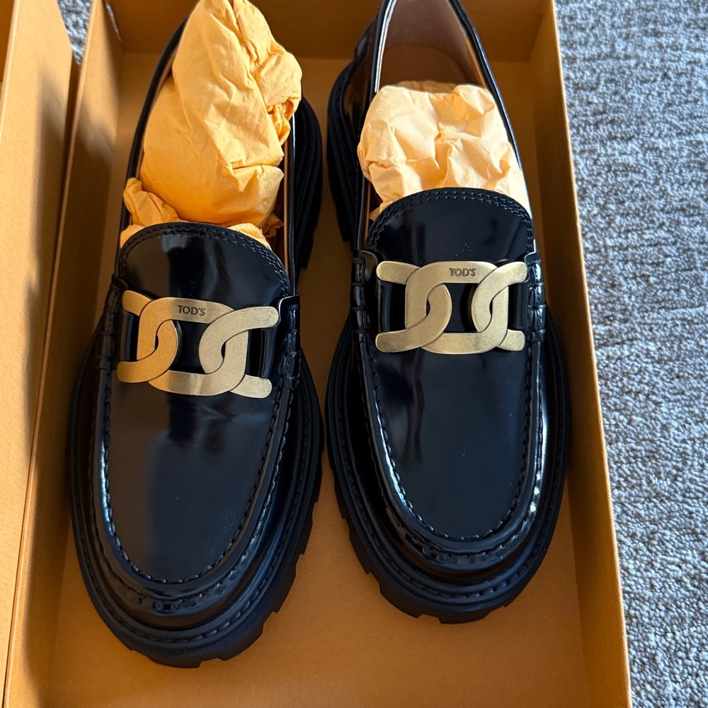 Tod's Loaders 
Size 37 
Never worn brand new